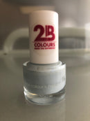 2B  Colours make the difference nail polish 047 Magic Thermo Style Blue
