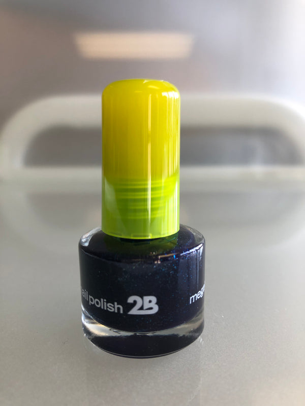 2B Nailpolish mega colours Navy Blue 5,5ml