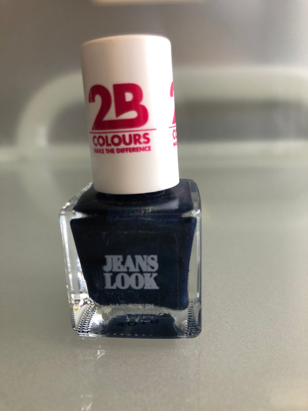 2B  Colours make the difference nail polish Jeans Look Blue