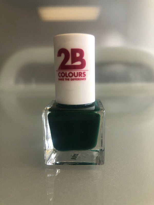 2B  Colours make the difference nail polish 092 Forest Fairy