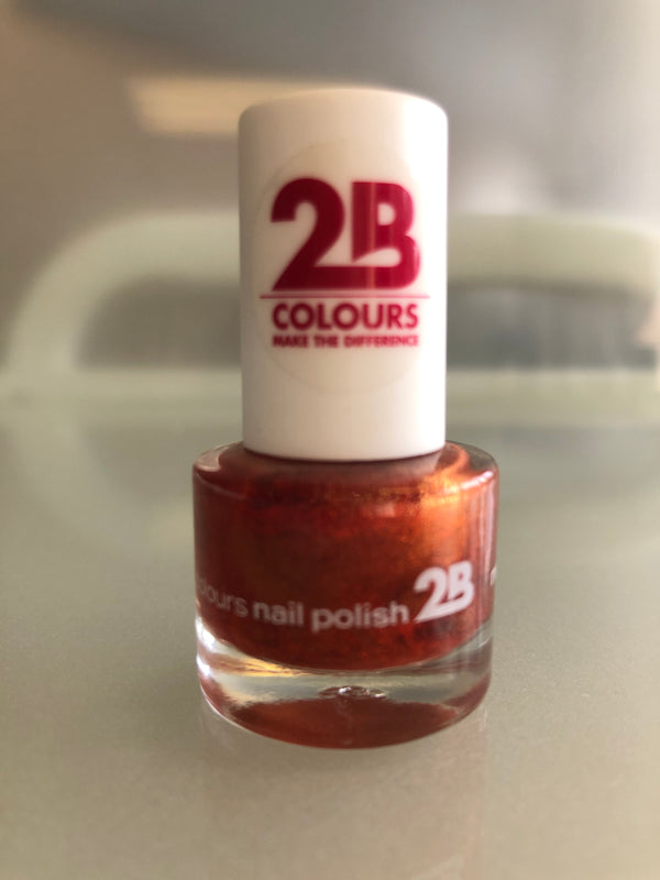 2B  Colours make the difference nail polish 036 Sugar Metal Orange