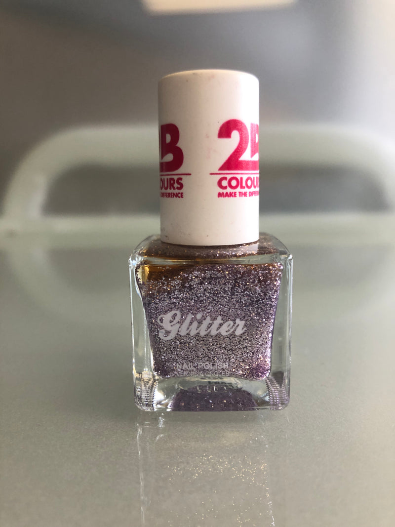 2B  Colours make the difference nail polish Glitter Violet Silver